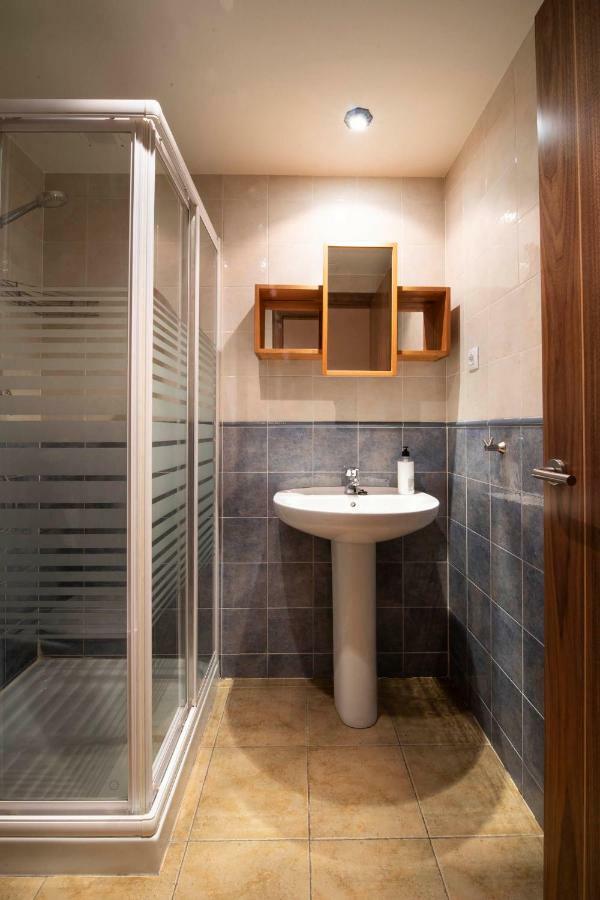 Mincholet, Bajo Con Gran Terraza Apartment Villanova Ngoại thất bức ảnh